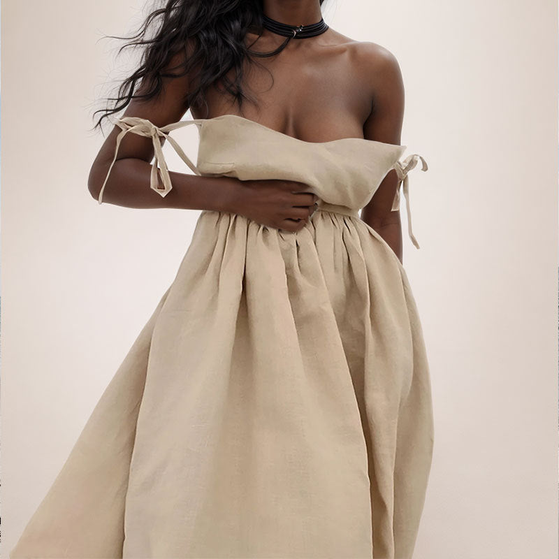 Elegant and Sexy Backless Strap Dress with Binding Detail