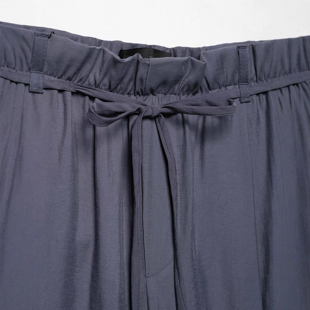 Women's loose straight leg casual pants with waist belt and hanging feeling