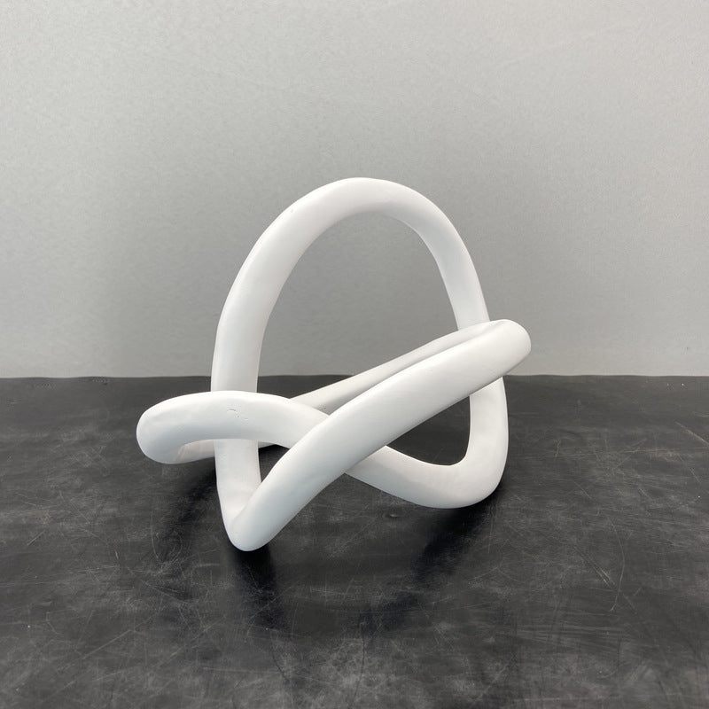 Modern Resin Knot Ornament – Minimalist Abstract Decor Sculpture for Shelf, Desk or Tabletop