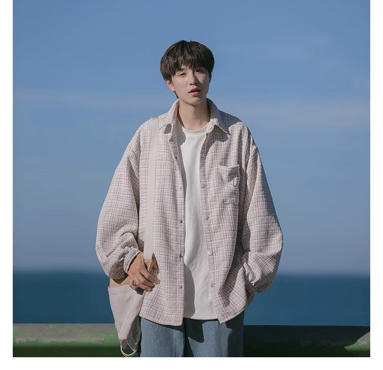 Checkered long sleeved shirt for men in spring and autumn