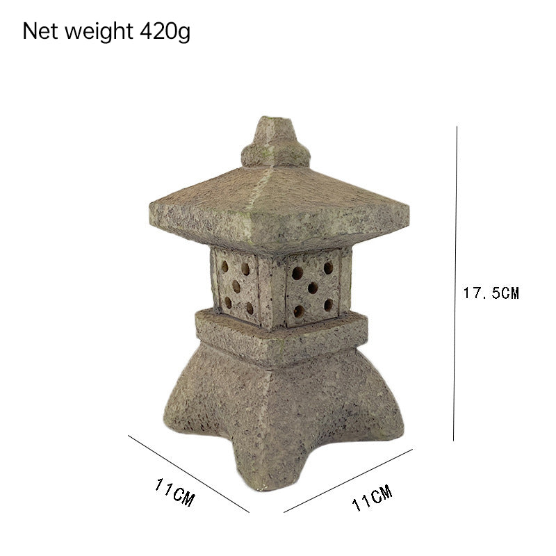 Solar Japanese Garden Lantern – Pagoda-Style Zen Light for Outdoor Decor
