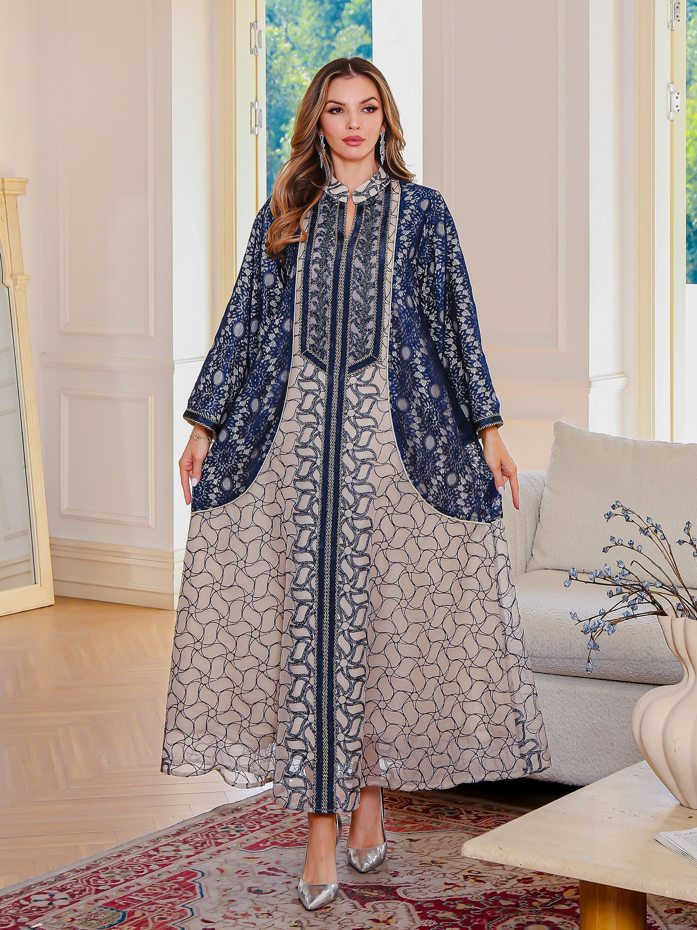 Embroidered robe Middle Eastern clothing Muslim women's clothing