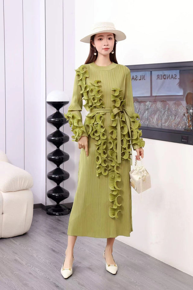 Lace dress with round neck pleats, mature retro long sleeved elegant dress, women's printed long dress, temperament skirt