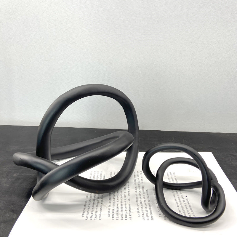 Modern Resin Knot Ornament – Minimalist Abstract Decor Sculpture for Shelf, Desk or Tabletop
