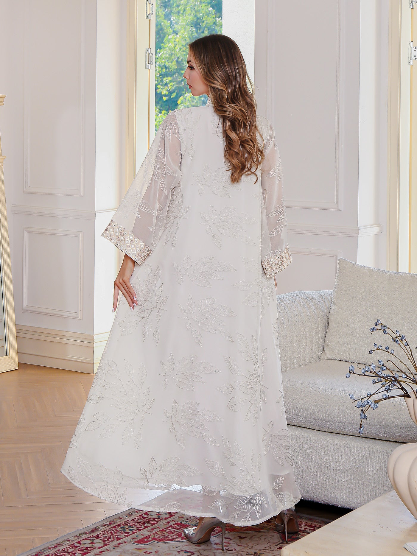 Middle Eastern Muslim Embroidered Long Robe Women's  Elegant Long Dress Loose Fit Dubai Dress