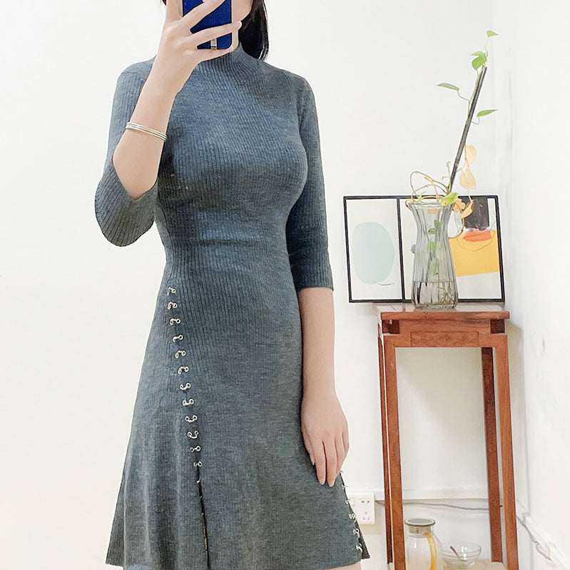 Slimming and slimming slit dress, feminine temperament, metal decoration, niche skirt