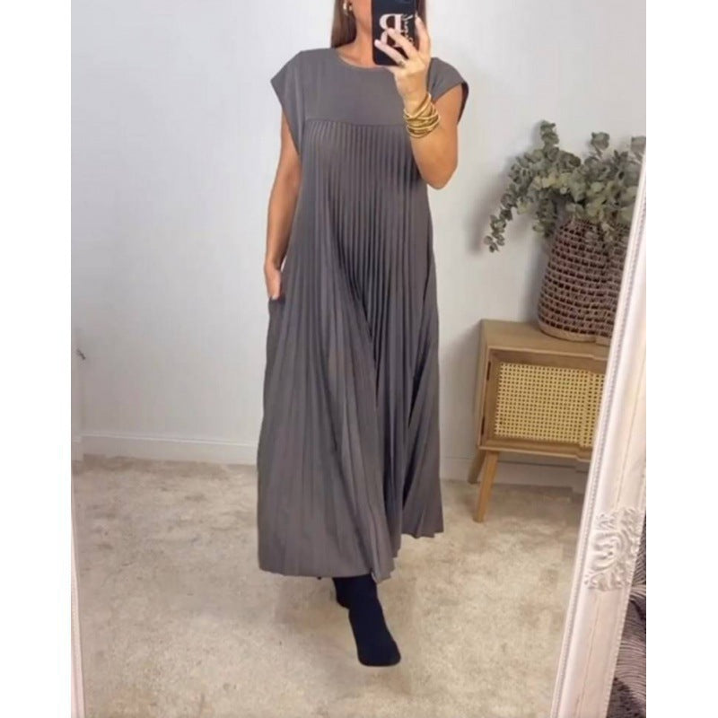 Fashionable round neck sleeveless pleated long dress